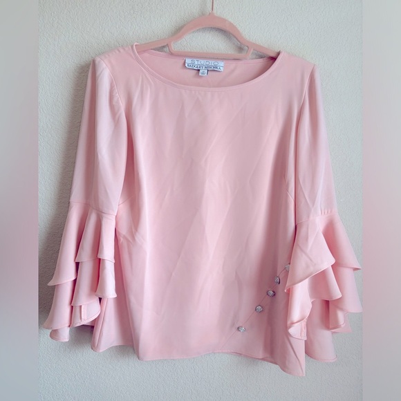 Badgley Mischka Tops - Badgley Mischka Pink Ruffle Sleeve Blouse